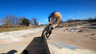 (Mostly Hittle) Ride At The Bowl With Mitch, Watson & Myself.
