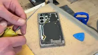 Замена задней крышки Samsung Galaxy S25 Ultra &ndash; пошаговое руководство по ремонту!