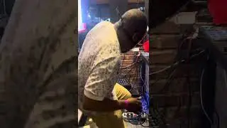 @OfficixlRsa012 Is in his own lane