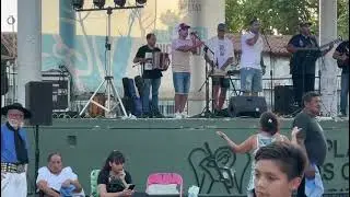 LOS CHANGOS DE ALBERDI 
