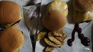HOME-MADE BURGER #food #daughtercooking #videofeed #ukyoutubers #indonesiayoutube 
