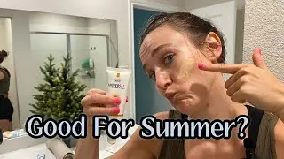 Amazon Review of a Hydrating Clear Face Sunscreen SPF 50 #ad