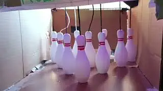 Close up on my US Bowling String Pinsetter (Game 1/3)