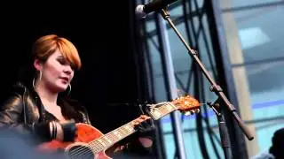STEF LANG - BE GENTLE - Live - Winterfest 2011