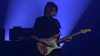 M&aring;neskin--Vent'anni--Live at Paramount Theatre Seattle on Loud Kids Tour 2022-10-31