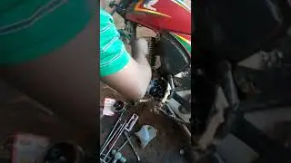 How to replace engine rollers & timing chain on a motorbike(Honda 125cc)