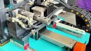 The square tube internal and external flanging machine
