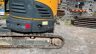 Köp Grävmaskin Hyundai Robex 25Z-9AK på Klaravik