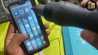 Инструкция по удалению полос с экрана мобильного телефона.
