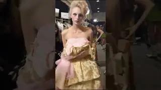 Topmodel Karolina Spakowski bei VOGUE World Hollywood ✨