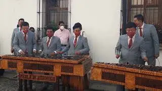 Fin de Año 2021. Marimba Perla de Hormigo, La Antigua Guatemala.
