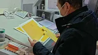 Small printing presses for small-sized, customized printed paper products #customprinting #paperbox
