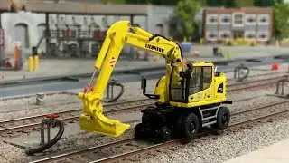 Schuco liebherr A922 road rail excavator 1/87 scale