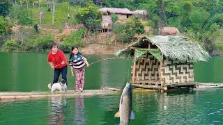 Fishing from a floating house, a mother and daughter caught a big fish |@lytunga90