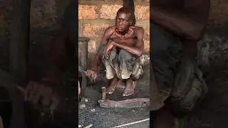 Why the Tribal Blacksmith Gets the Least Food 😱 ? #africantribe #africanpeople #youtubeshorts