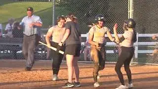 THE EDGEWOOD-COLESBURG VIKINGS BEAT THE SPRINGVILLE ORIOLES, 9 TO 1!!