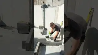 Next-Gen Masonry: Laying Concrete Blocks with New Tech!#germany #usa #construction #work #reels