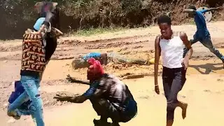 wanyendeboy na nyansi by umuzimu mu ishyamba.