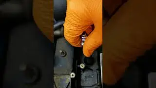 How to check engine cylinder compression pressure #shorts #engine #shortvideo