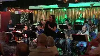Big band singer