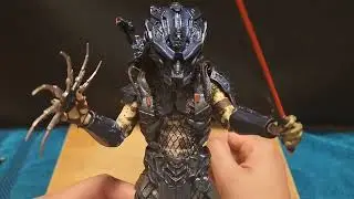 ASMR | ULTIMATE LOST ARMORED PREDATOR ACTION FIGURE (NECA) Crunchy sounds