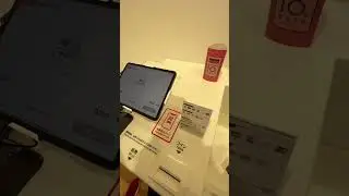 Automatic billing machine in Uniqlo Japan #japan #tokyo #technology #shopping #travelvlog #passion