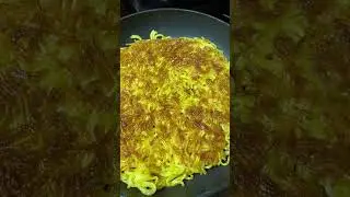 Crispy Chinese Cake Noodle Try! #ono #grindz #onohawaiianrecipe #firsttime
