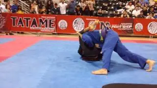 Flying triangle submisison but still loses.