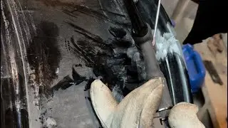 A cracked C6 transmission and SRT wheel !
