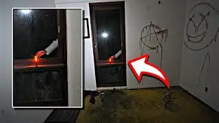MÉDICO FANTASMA ATRAVESSA VELA PELO VIDRO DURANTE SPIRITBOX!
