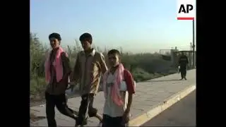 Shia muslims arrive in Karbala for religious celebration