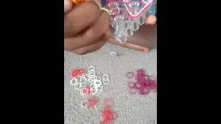 Darion Confetti Criss Cross-Rainbow Loom
