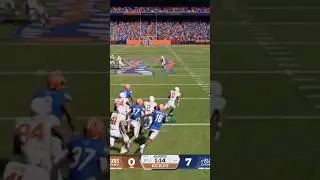 Love a good kick return 😆 #ncaa26 #football #americanfootball #collegefootballplayoffs #twitch