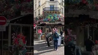 Les caf&eacute;s parisiens🌸 #paris #shorts #cafe #caf&eacute;