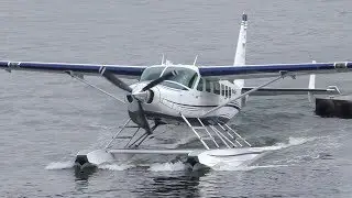 Cessna 208 Caravan Seaplane Landing