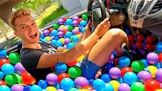 LE LLENAMOS EL AUTO de BOLAS DE COLORES!!