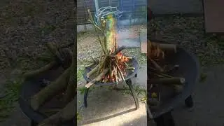 nothing like a good rainbow fire #magicfire #magic #fire #firepit #wow #keavyandco
