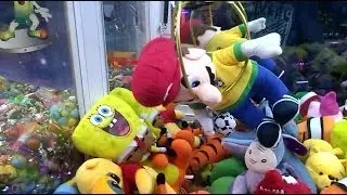 Epic Digging Out Mario! Insane Tag Grab! Plus More Claw Wins!