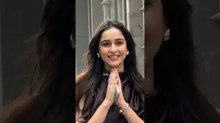 Sadia Khateeb Spotted in Andheri | Gives Exclusive Poses to Paps! | #sadiakhateeb #bollywood