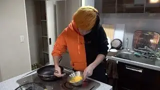 てつや、エッグベネディクトを作る