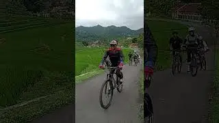 gas full 🚴🏼💪 #sepedaaki #gowessunday #nature #kampunggowes #sepedamtbdownhill #adventure  #gowes