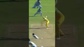 Manoj Prabhakar bowling against Australia