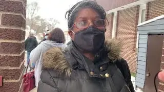 Lena Phillips first in line at Waterloo vaccine clinic Mar. 16, 2021