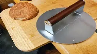 Brigii Burger Press Smasher, 1 5lb Heavy Duty Stainless Steel, with Flat Nonstick Surface and Wooden