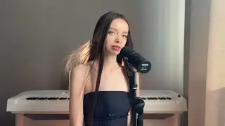 Veronica Lune - A Crown of Gold