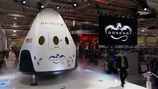 SpaceX unveils 