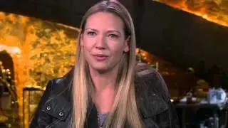 FRINGE - Anna Torv - Season 5 Finale & 100th Ep [EPK]