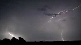 Wild & Amazing Photo's Of The Eastbourne Electric Supercell Storm UK