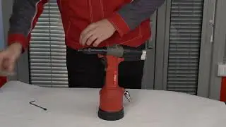Заправка гидравлическим маслом пневмогидравлического заклепочника FIXIT FT5510