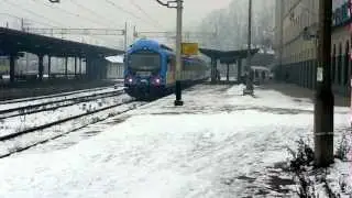 EN71-101 AKS jako KS 44819 odjeżdża z Rybnika do Raciborza.[RYBNIK]